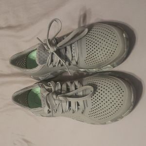 Women's Crocs size 5